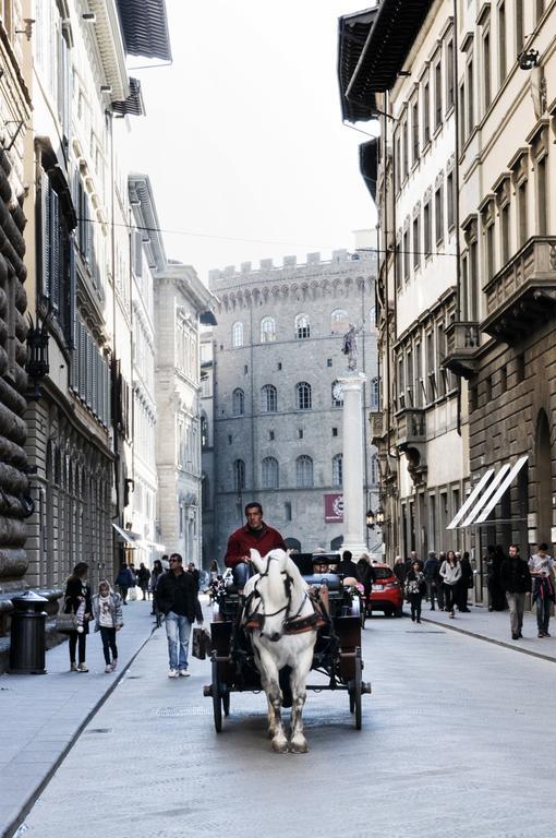 Old Tower Ponte Vecchio Suite Florens Exteriör bild
